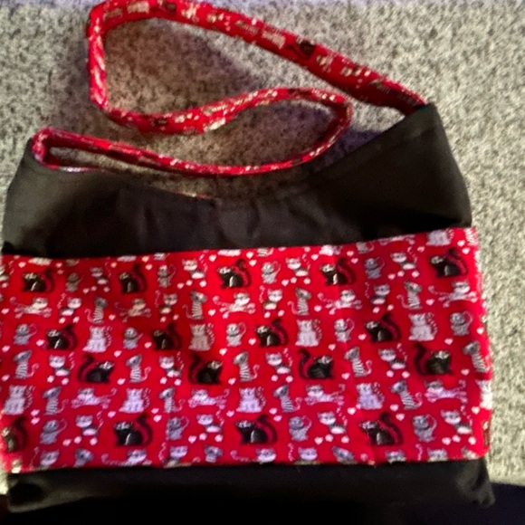 BonEful FABRIC FQ Cotton Quilt Red Black White B&W Kitty Cat Cartoon Heart Bag - Picture 2 of 10